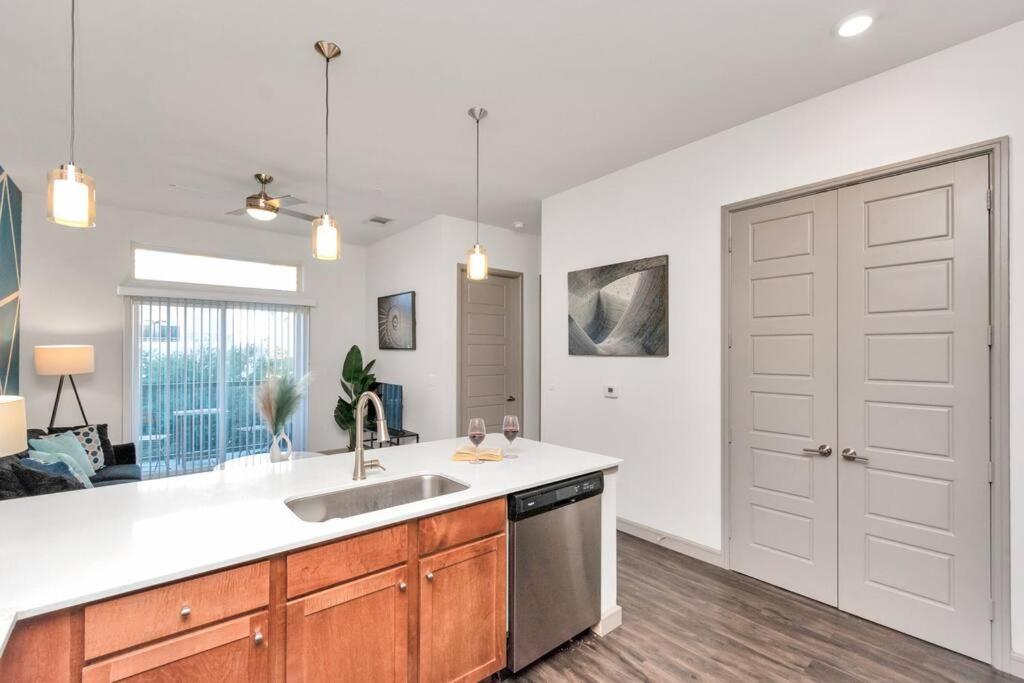 U4 Penthouse Downtown Houston Apartman Kültér fotó