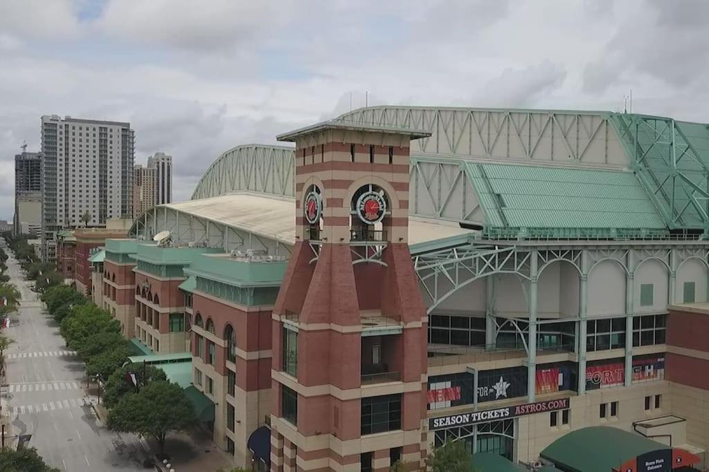 U4 Penthouse Downtown Houston Apartman Kültér fotó